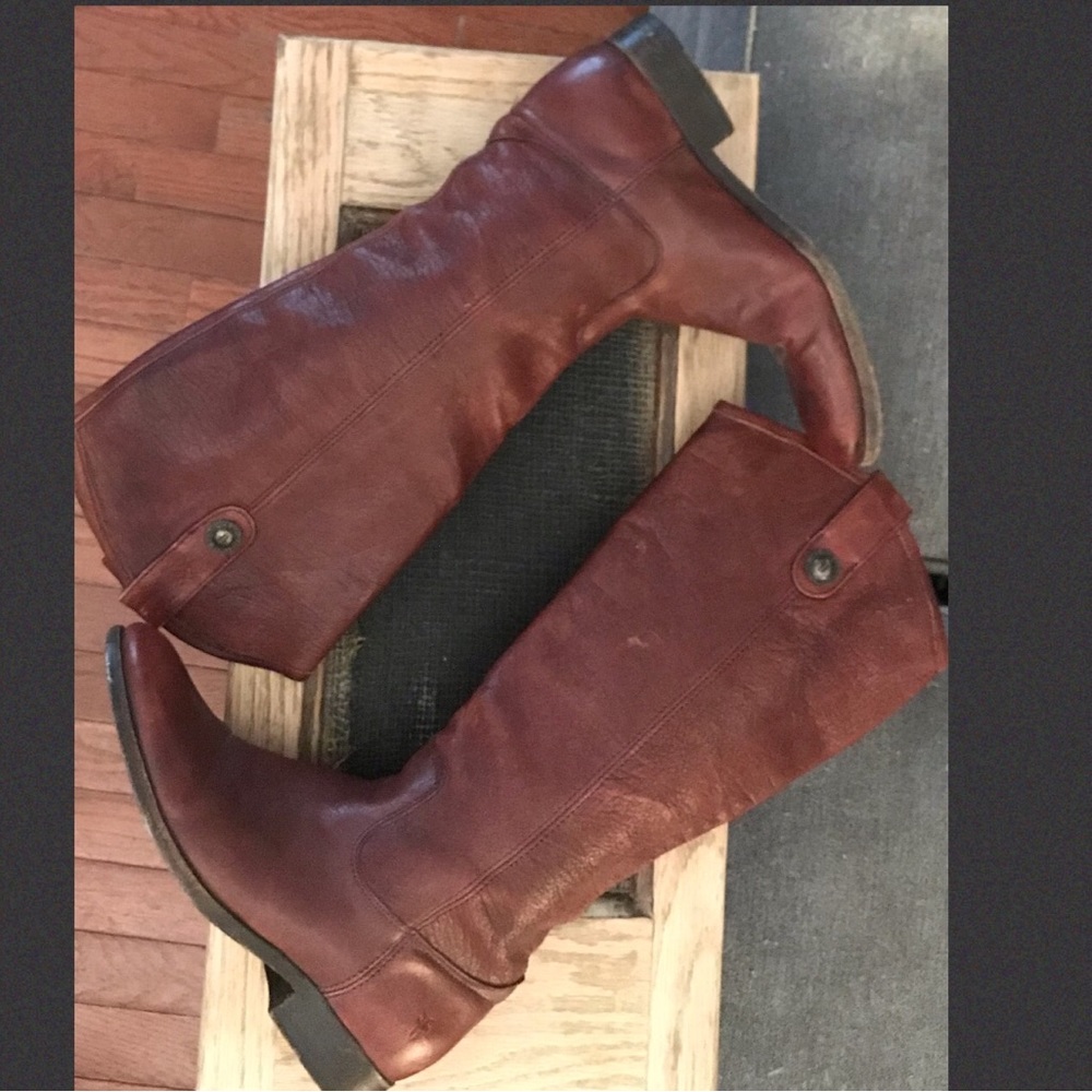 PRICE DROP FRYE Melissa Button Pull on Riding Boots Burgundy